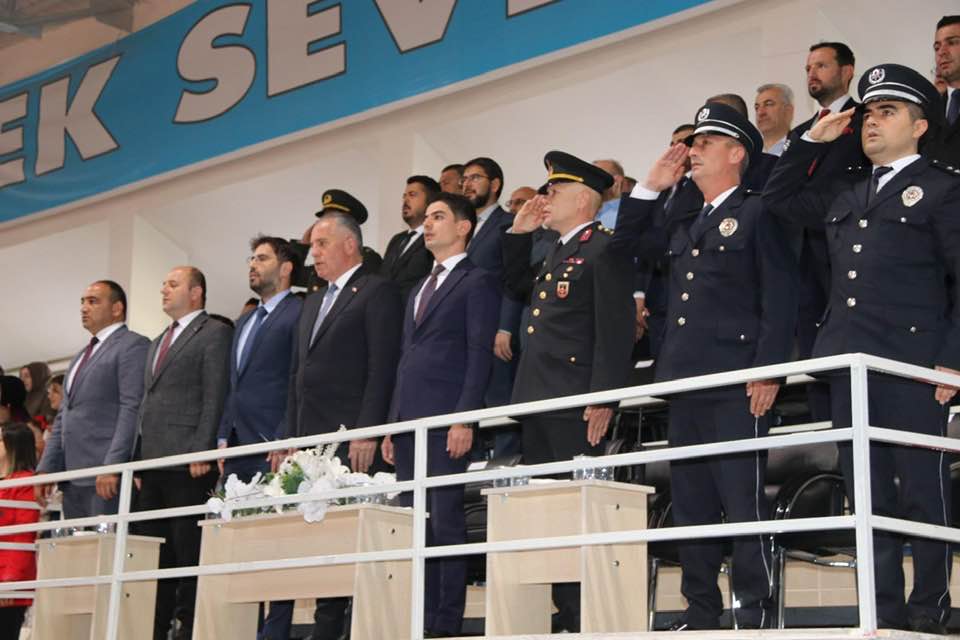 İlçemizde 19 Mayıs Proğramı ;